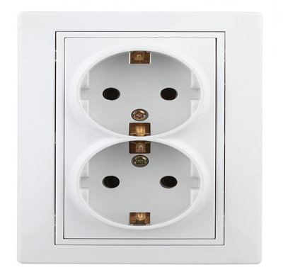 ЭРА  Intro  Plano  Белый  Розетка 2X2P+E Schuko, 16АХ-250В, скрытая установка  1-205-01 Б0027615